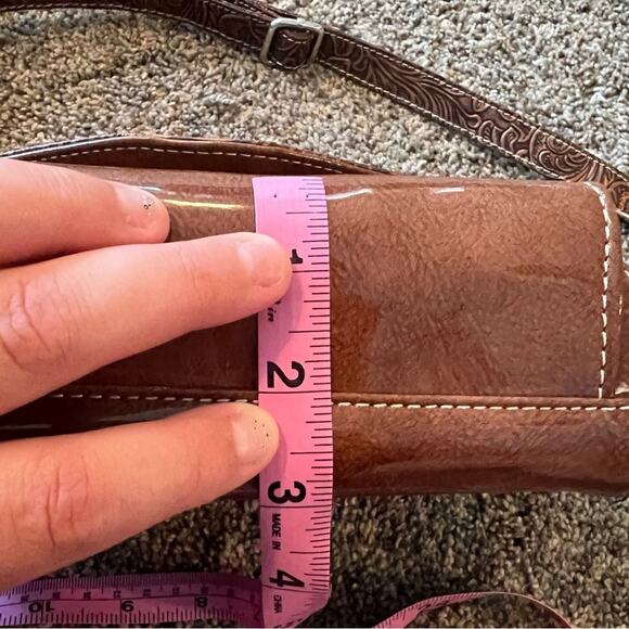 Traditions Pleather Brown Tooled Floral Purse & Wallet Set w/ Rhinestones - Picture 14 of 15